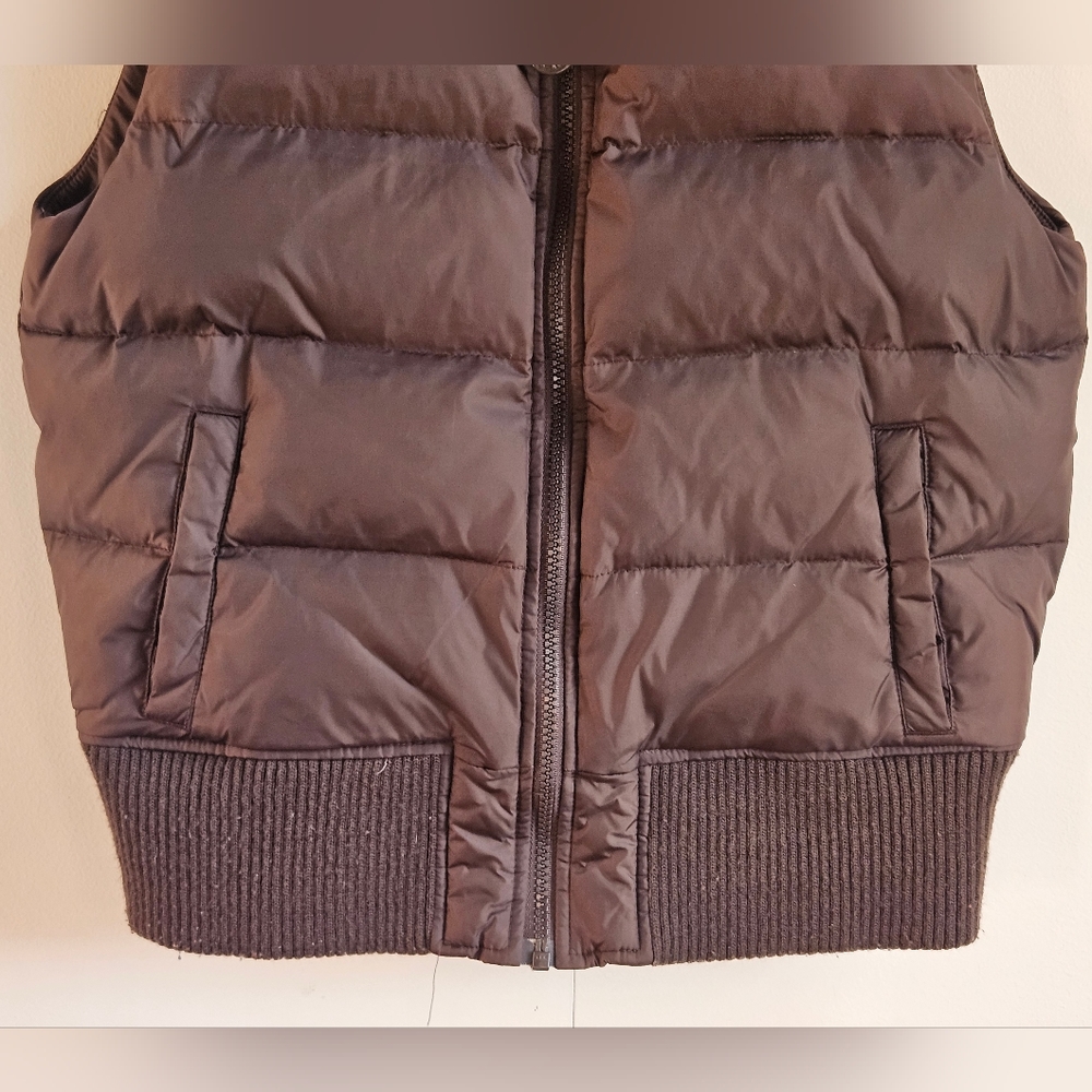 Old Navy Frost-Free Down Winter Vest in Women's M - Picture 4 of 13
